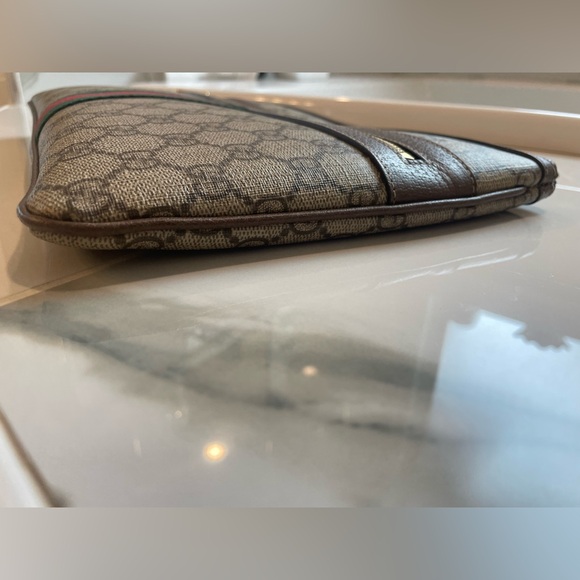 GUCCI GG Pouch - Picture 4 of 10